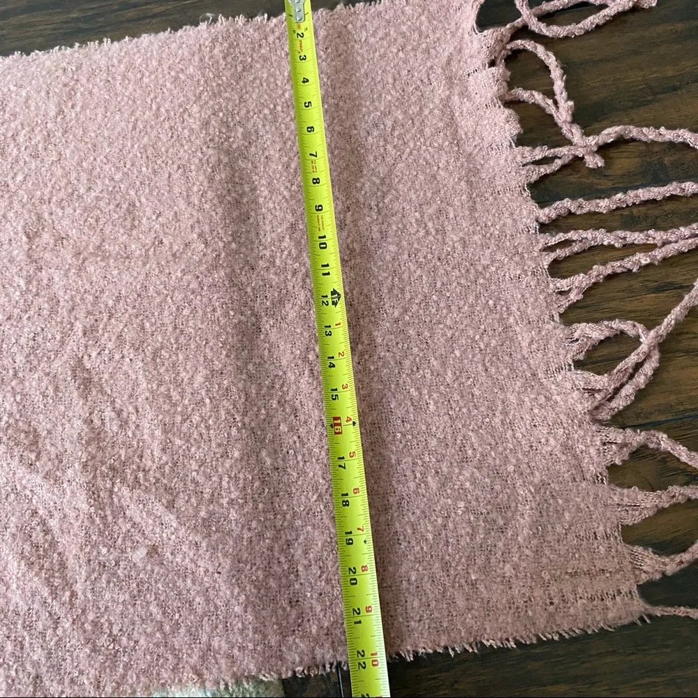 Nordstrom Natasha Tasha blush pink soft open weave fringe winter scarf NWOT